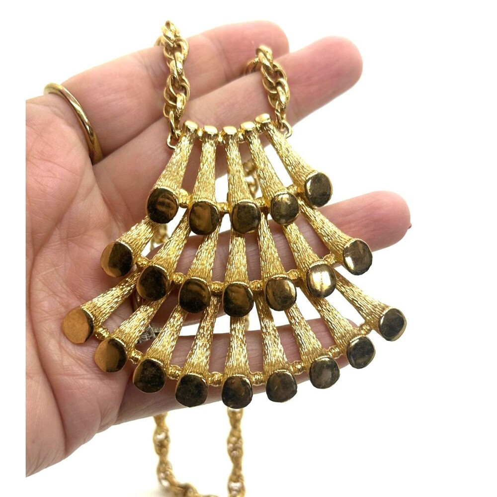 Vintage Signed NAPIER Necklace Textured Gold Tone Pipes Of Pan Runway Pendant